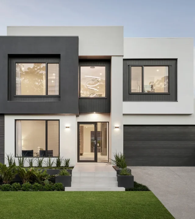 Single : Double Storey House